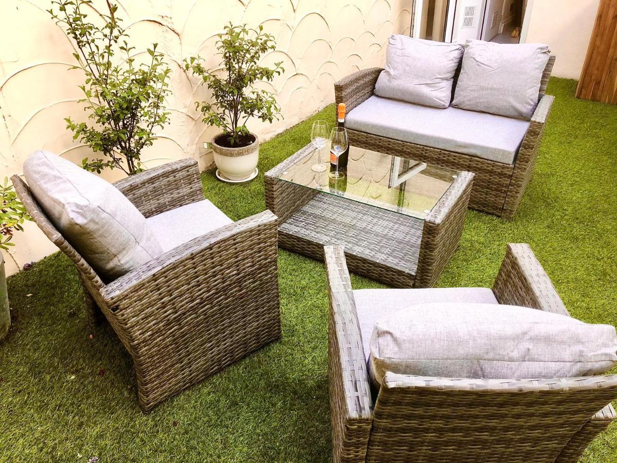 *Beachfront*- stylish, spacious +private courtyard Brighton Exterior foto